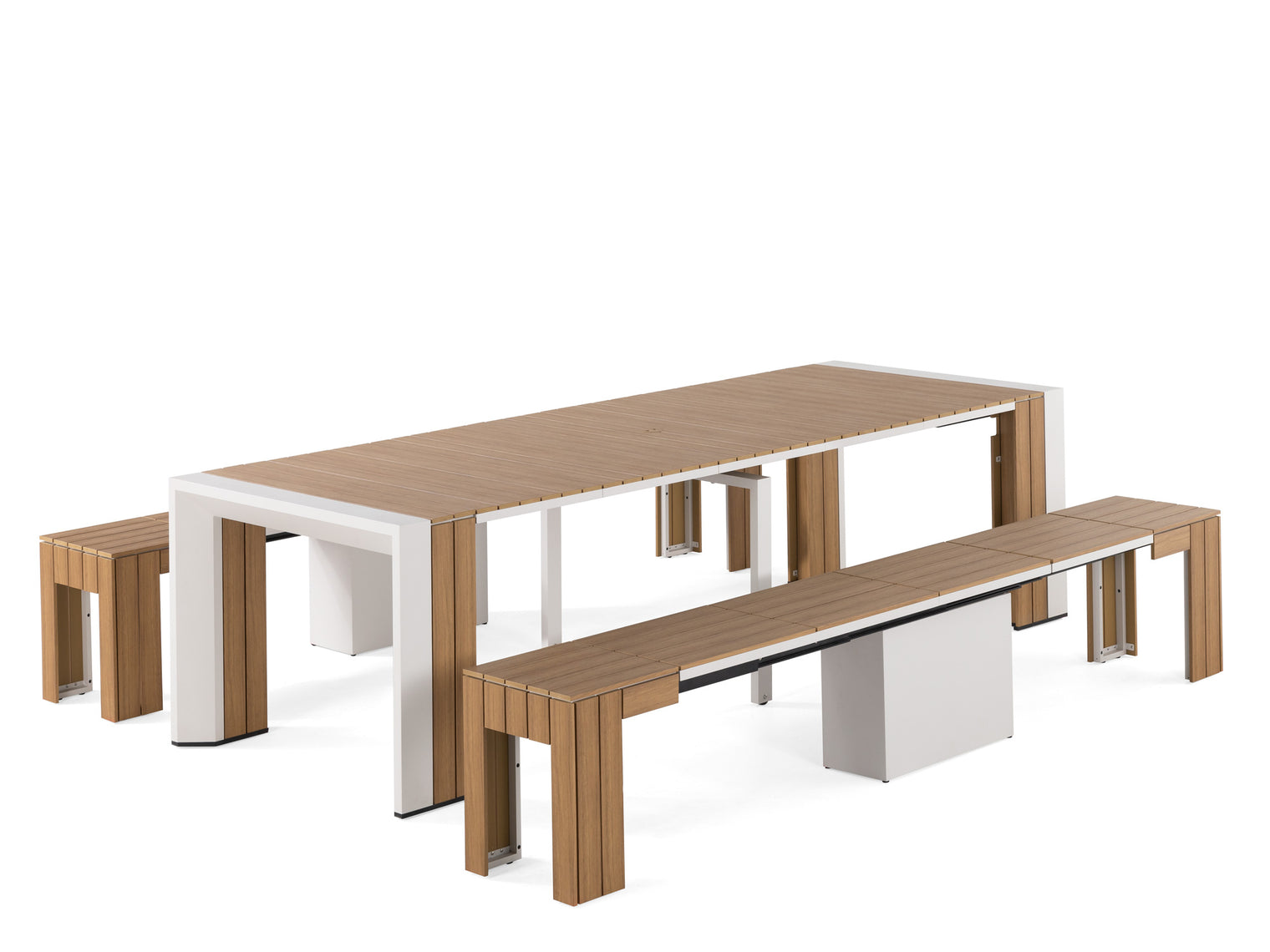 Transformer Outdoor Dining Set – The Gathering