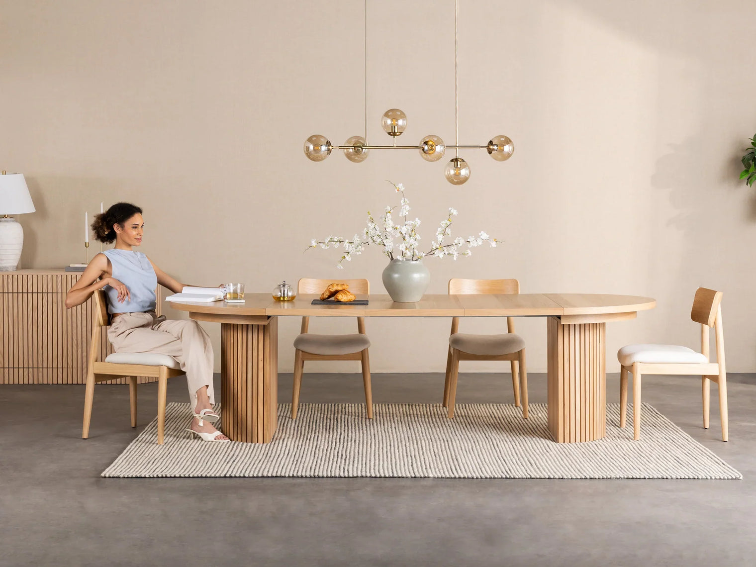 Transformer Round Dining Set - The Family | Table, 4x Transformer Round Chairs