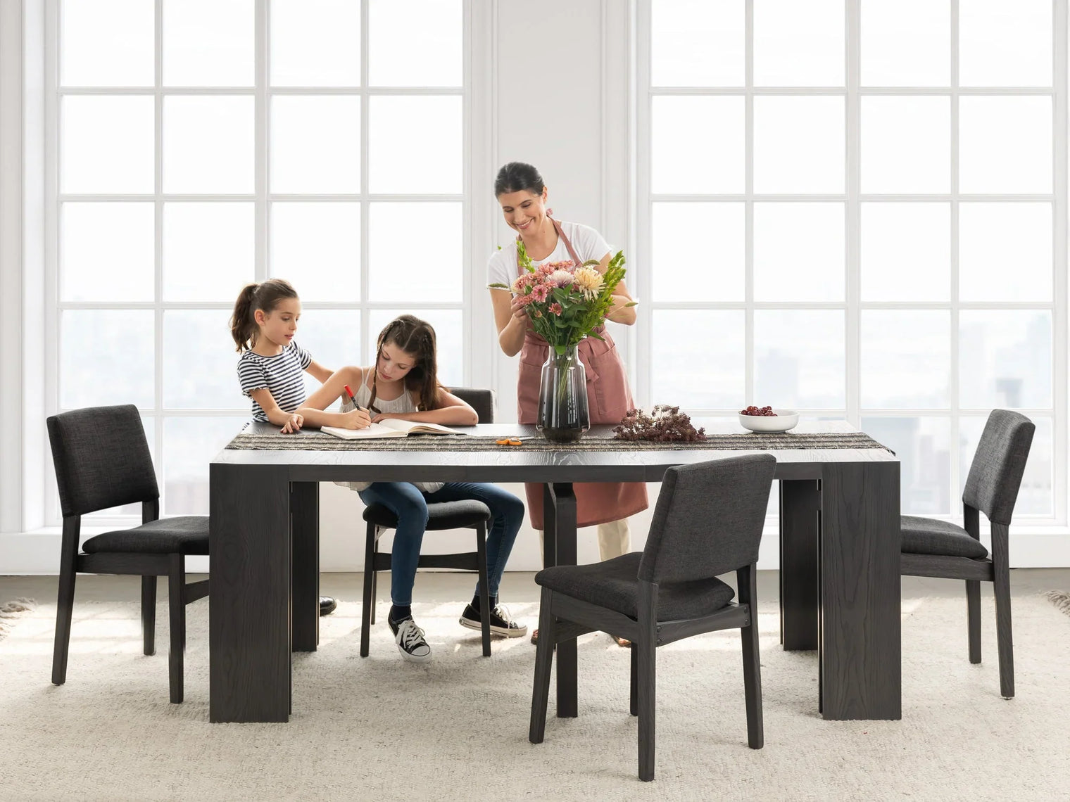 Transformer Dining Set - The Family | Table, 4x Transformer Chairs